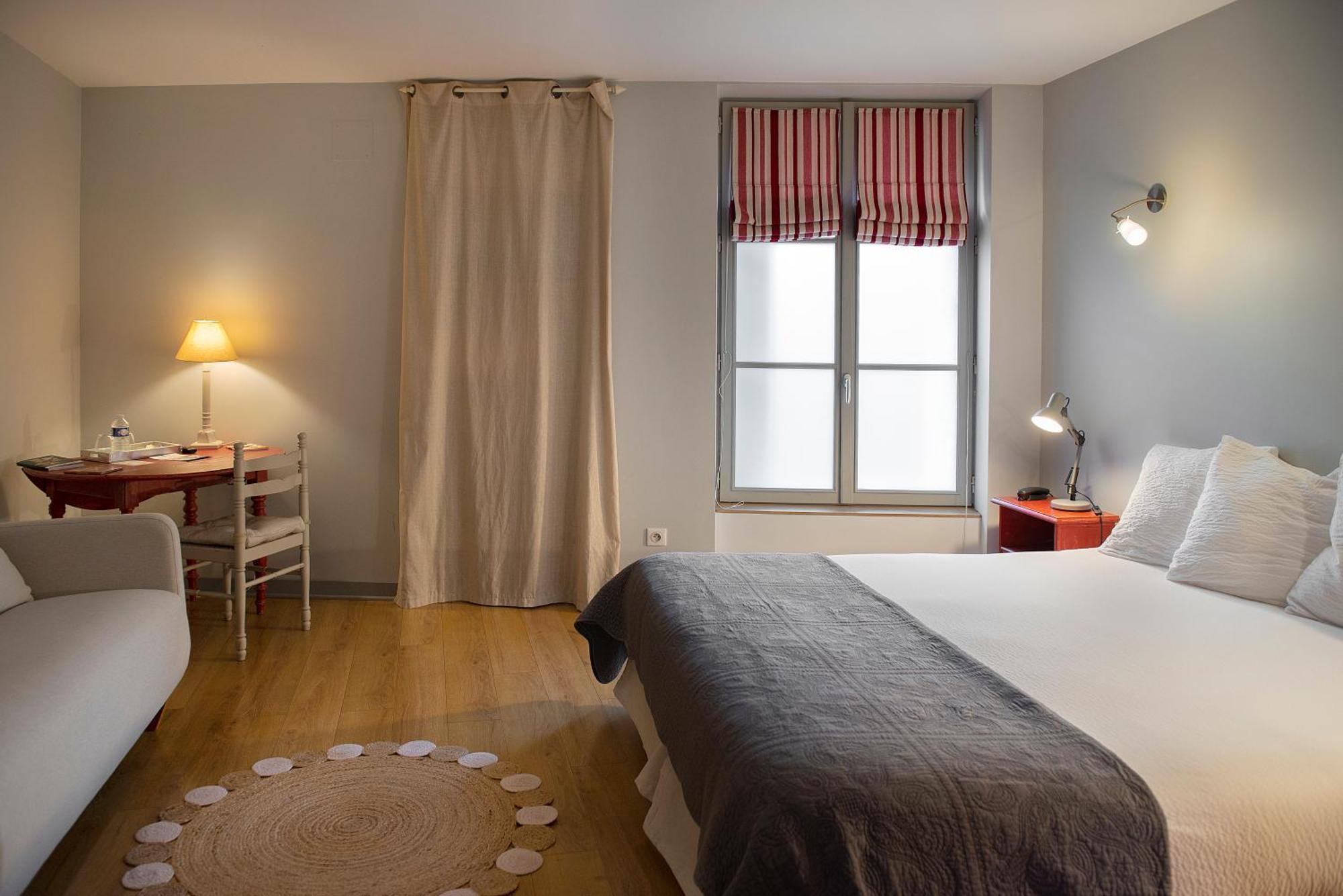 Logis Hotel Restaurant Relais De La Mothe Yzeures-sur-Creuse Dış mekan fotoğraf